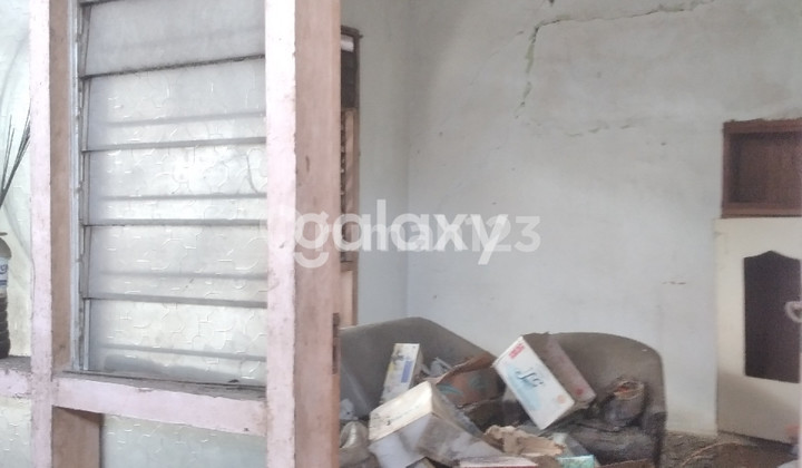 Old 2-story House in Kapasan Area 2