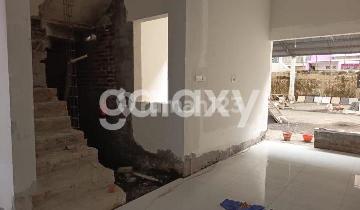 Rumah 2 Lantai Lokasi Jalan Petemon 2