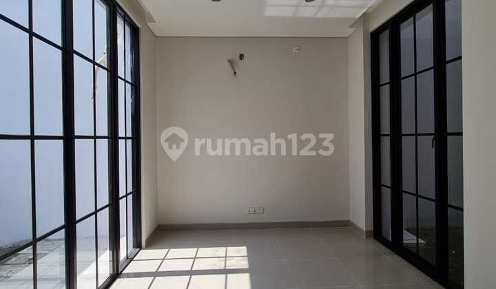 Rumah Baru Siap.huni White House Dian.istana  2