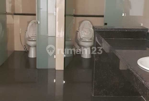 Gedung Usaha Baru 2 Lantai Raya Jemursari Cocok.buat Kantor