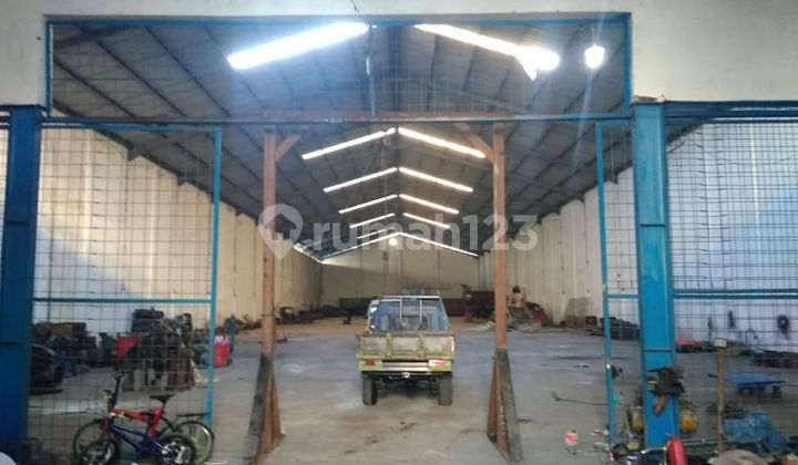 Ready-to-Occupy Warehouse, Major General Sungkono, Great Gresik Street