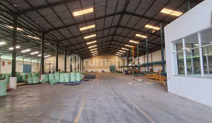 Warehouse Complex for Rent in Menganti Gresik, Good Condition, Ready to Use.