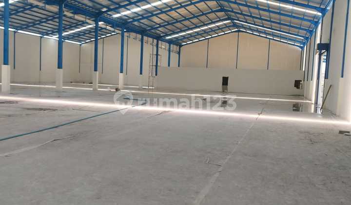 New Complete Warehouse with Loading Dock Near Krian Bypass. New Complete Warehouse with Loading Dock Near Krian Bypass.