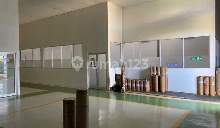 Good Warehouse Ready to Use Raya Kebomas Gresik