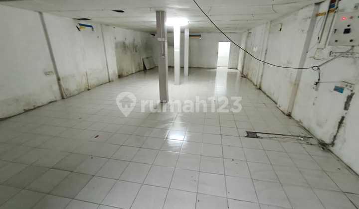 Commercial Area in Central Surabaya, A Yani, Suitable for Supermarket