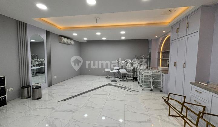 5-Storey Shop House. Main Road Bukit Darmo. Golf Opposite Pakuwon Mall.