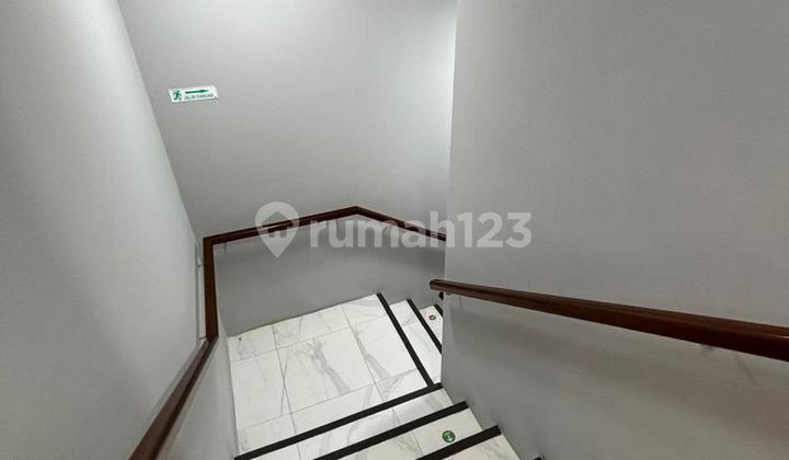 5-Storey Shop House. Main Road Bukit Darmo. Golf Opposite Pakuwon Mall. 2