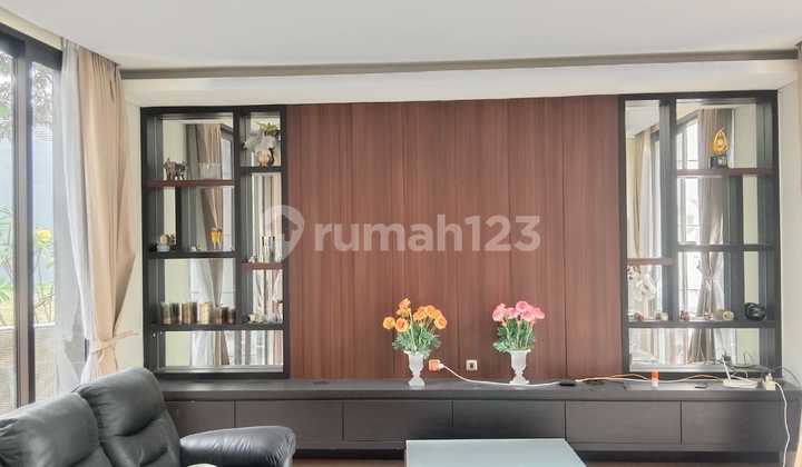 Rumah Siap.huni Pool Surabaya Barat Graha Family Rumah Siap.huni Pool Surabaya Barat Graha Family