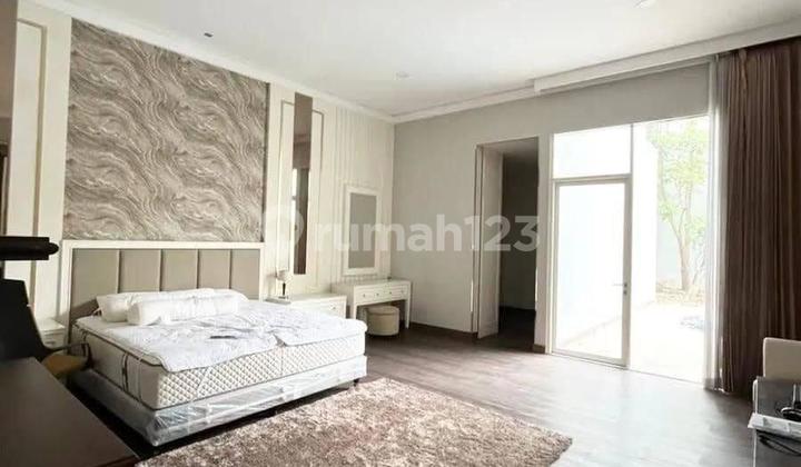 Rumah Mewah Siap.huni 2 Lantai Graha Family Furnish Lengkap.pool 2