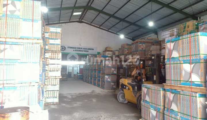 Warehouse for Rent at Kepatihan Gresik Menganti, Ready to Use. Warehouse for Rent at Kepatihan Gresik Menganti, Ready to Use.
