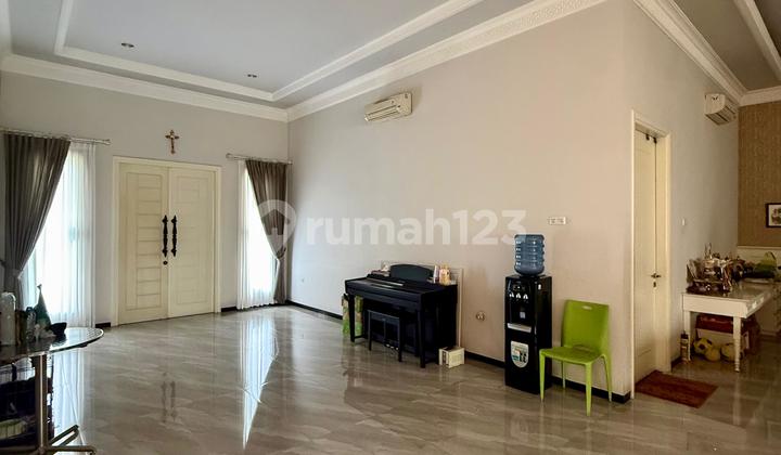 Graha Family Block Favorite Semi-Furnished Luxury House 2