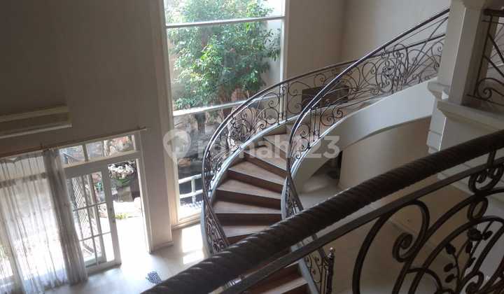 Rumah 2 Lantai.semi Classic Graha Family Blok Favorite 2