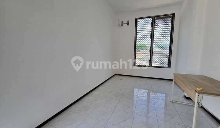 Rumah 2 Lantai Dharmahusada Siap Huni Surabaya Timur 2