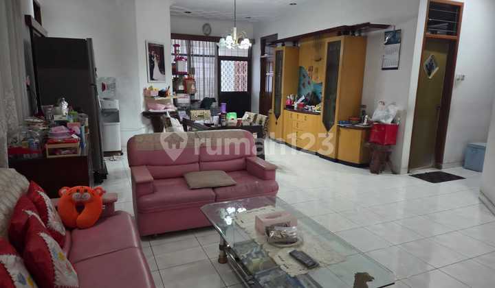 Investment or Residential House Good Location East Kertajaya Indah 2