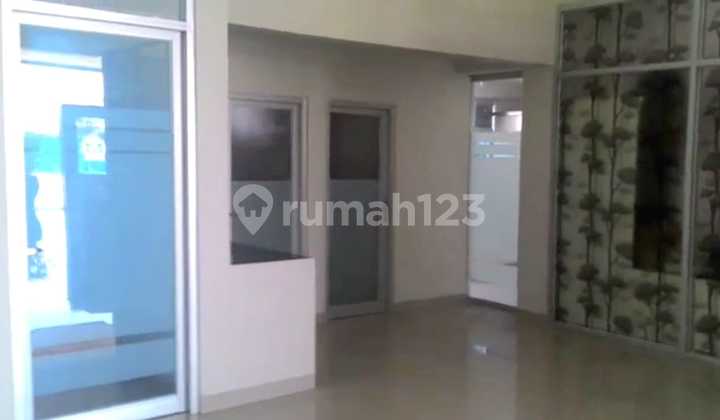 Ready to Use for Rent, Clean Warehouse in Ambeng, Gresik Ready to Use for Rent, Clean Warehouse in Ambeng, Gresik