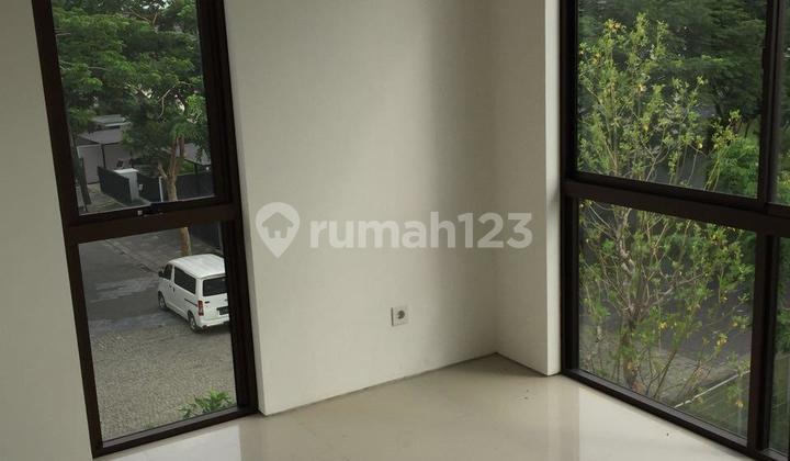 Rent a New Empty House in Graha Natura, West Surabaya