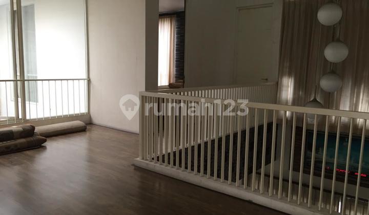 Rumah Keren Surabaya Barat Citraland 2.lantai Mewah