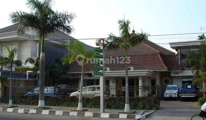 Rumah Usaha Raya Kartini Pusat Surabaya Rumah 1