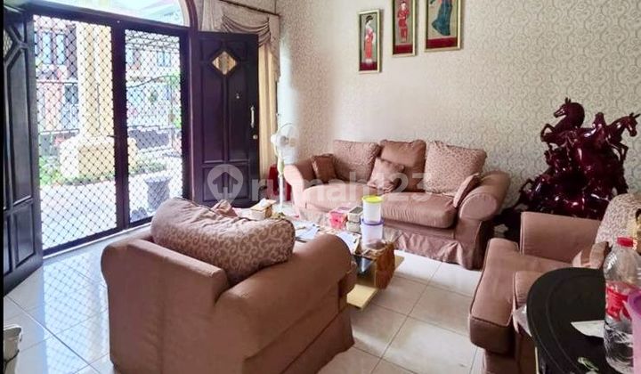 Rumah Classic.lokasi Pakuwon.city Vila.royal Siap.huni