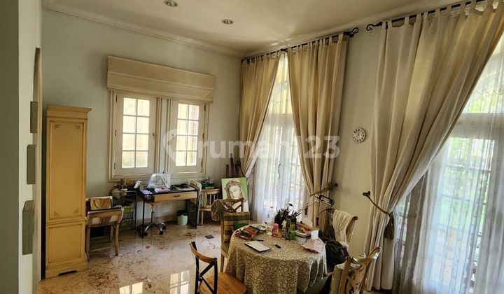 Rumah Mewah Classic Citraland Utama Surabaya Barat