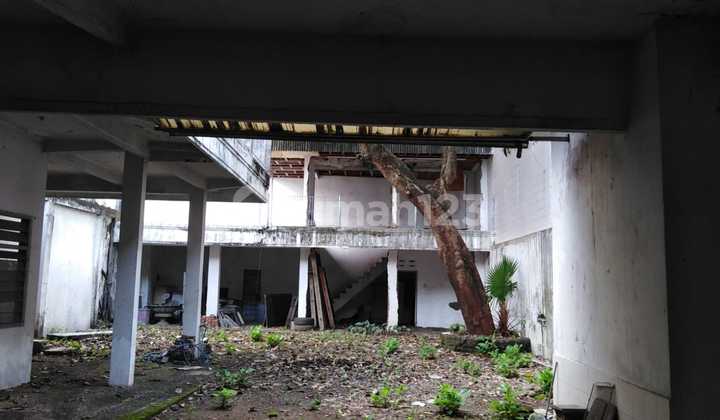 Commercial Building Raya Anjasmoro Surabaya Center Ready for Rebuilding