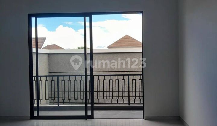 New Citraland Woodland House Ready to Occupy