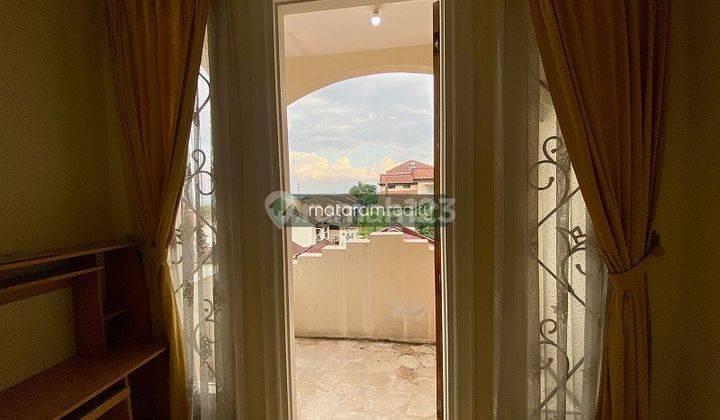 Rumah Lux Full Furnished Di Tubagus Ismail Dago, Siap Huni untuk Rumah Tinggal 12