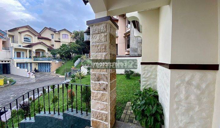 Rumah Lux Full Furnished Di Tubagus Ismail Dago, Siap Huni untuk Rumah Tinggal 13
