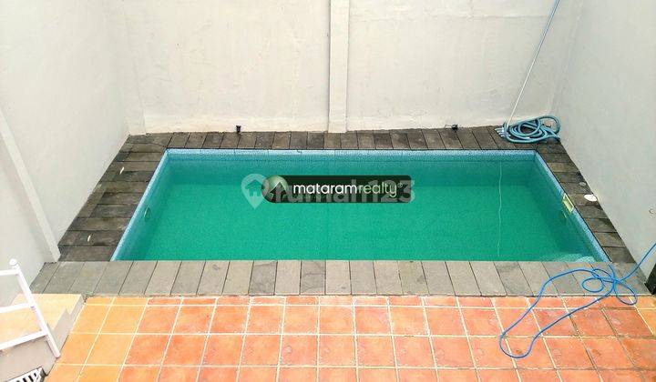 Rumah Lux Fully Furnished With Private Swimming Pool di Dalam Komplek Setramurni Setrasari Pasteur 17