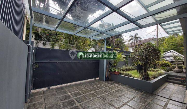 Rumah Mewah Siap Huni di Gegerkalong, Lingkungan Komplek One Gate System 2