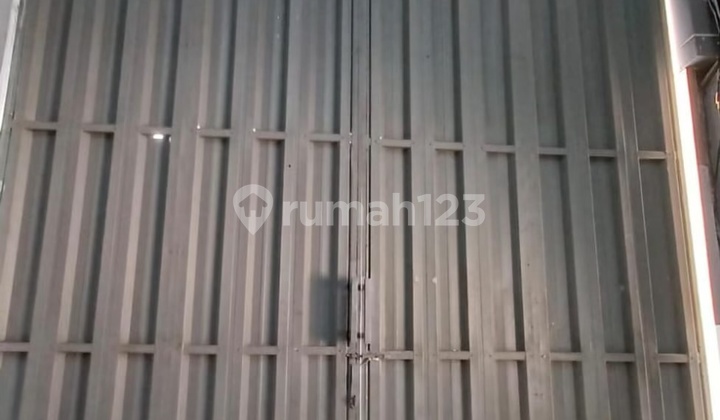 Kalideres Warehouse with Goods Lift 400 West Jakarta