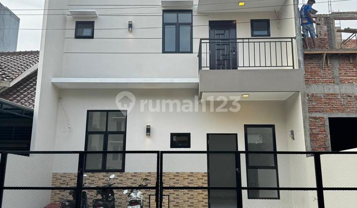 Rumah Metland Puri Lt 74 Hrg 1.95M Negonego Brand New