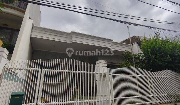 Dijual Rumah 3 Lantai di Pluit Sakti, Jakarta Utara, Lt 250m, Hrg 6,75M 1