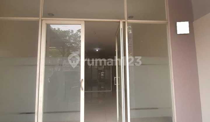 Ruko Green Lake City Boulevard 4th Floor, 5X15 Facing Main Road Price 4.5 M Negotiable