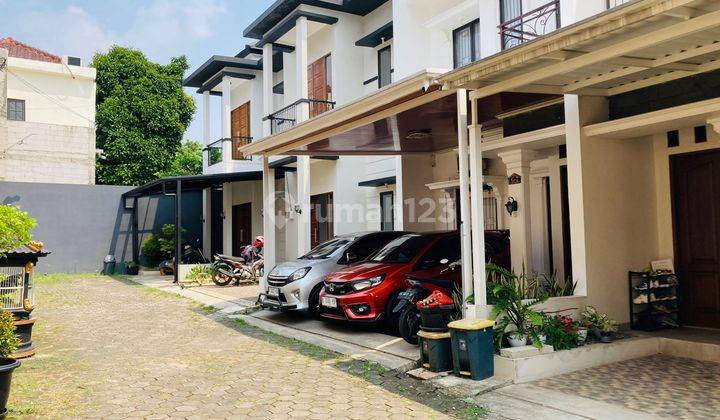 Rumah Klasik Siap Huni Kodau Jatiwarna, 5 Menit Ke Pintu Tol 1