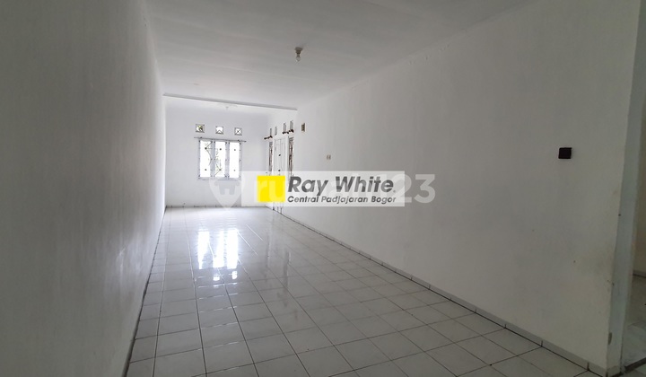 Dijual Rumah Perumahan taman pagelaran 2 Lantai SHM 2