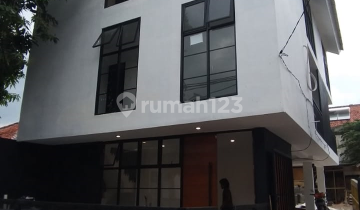 Rumah, Jl. Wijaya, Kebayoran Baru, Jaksel