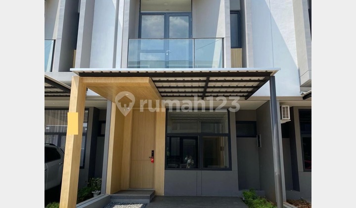 Rumah Furnished Baru Siap Huni Dekat Sekolah dan Universitas Rumah Furnished Baru Siap Huni Dekat Sekolah dan Universitas