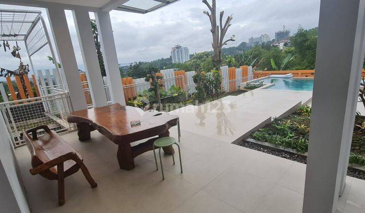 JUAL RUMAH MEWAH KOMPLEK EKLUSIF : RESORT DAGO PAKAR BANDUNG UTARA JARANG ADA  2