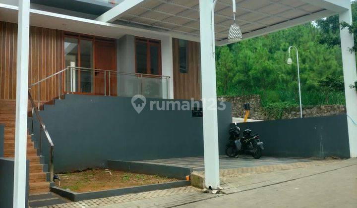 JUAL RUMAH MINIMALIS MEWAH MURAAH di KOMPLEK: PERUMAHAN EKLUSIFBALI GARDEN SITY VIEW SEBELAH TIMUR DAGO RESORT, SECURITY 24 JAM AMAN NYAMAN 
,BANDUNG UTARA  1