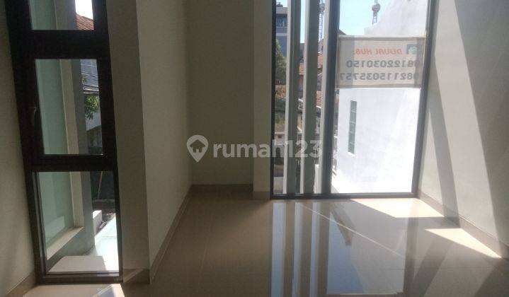 Jual Cepat Rumah Bangunan Minimalis Mewah 1