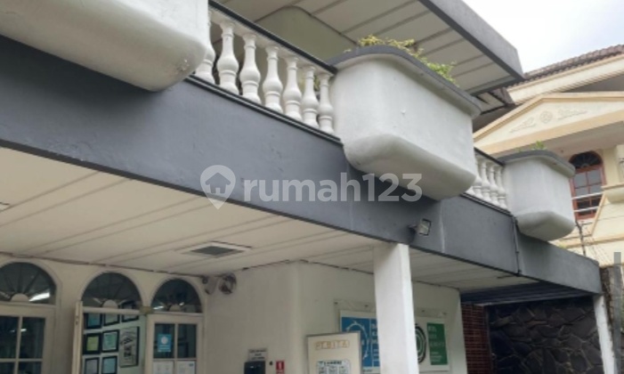 Jual Muraah Rumah 2 Lantai Terawat Harga Negoo Sampai Deal,sangat Cocok:untuk Kf,resto,klinik Dekat Gedung Sate 2
