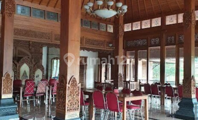 Selling Cheap Luxurious Joglo House in the City Center of Sumedang, West Java 2