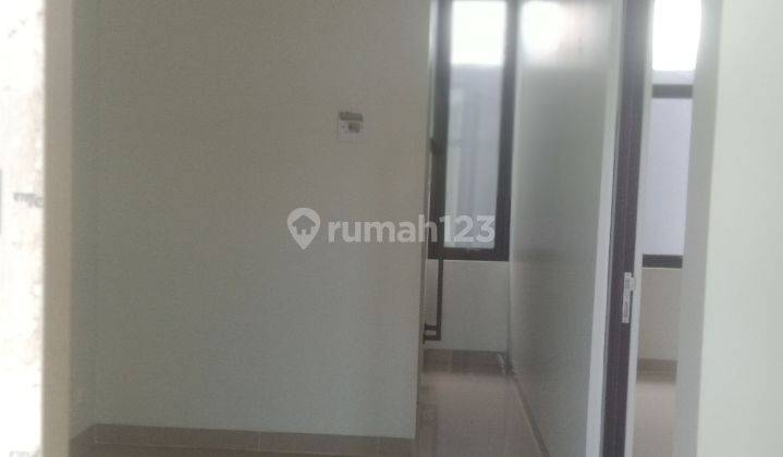 Jual Cepat Rumah Bangunan Minimalis Grees 2