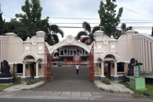 Selling Cheap Luxurious Joglo House in the City Center of Sumedang, West Java 1