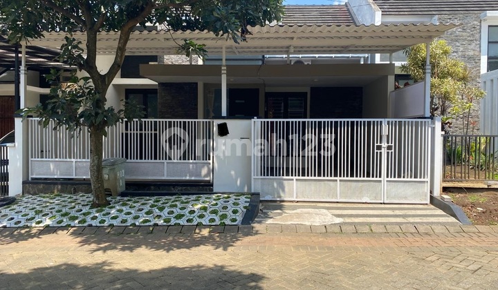 House Ready to Occupied Greenland Tidar Area Malang House Ready to Occupied Greenland Tidar Area Malang