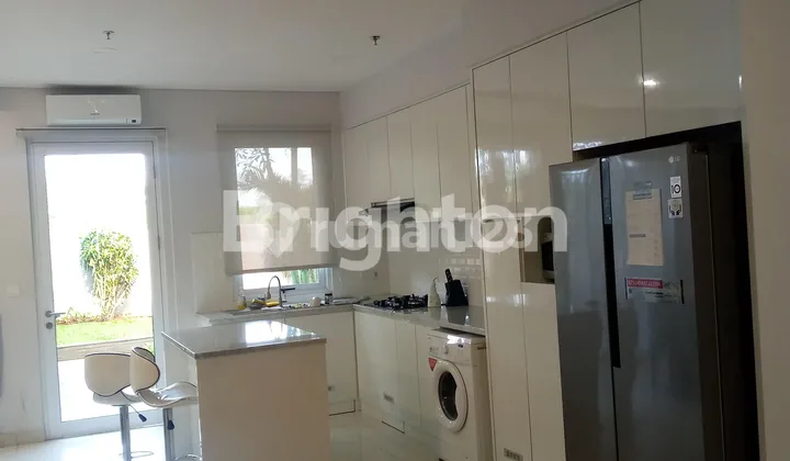 Apartemen Bagus Full Furnished Town House Puri Mansion 
