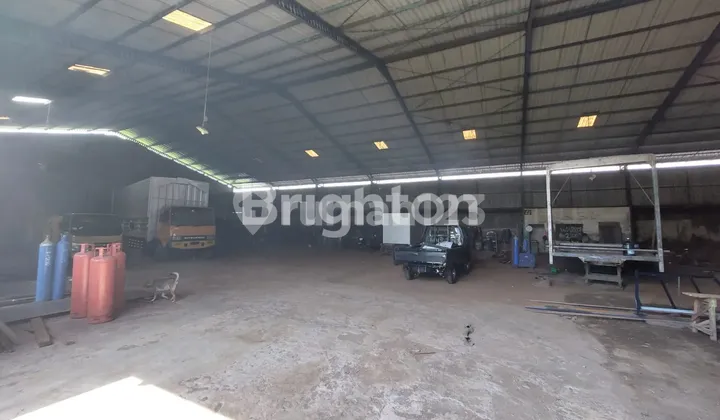 Gudang dan Tanah Luas Poros Singosari Malang