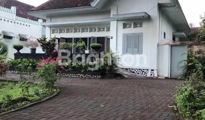 Rumah Classic Daerah Gondanglegi Kabupaten Malang 1