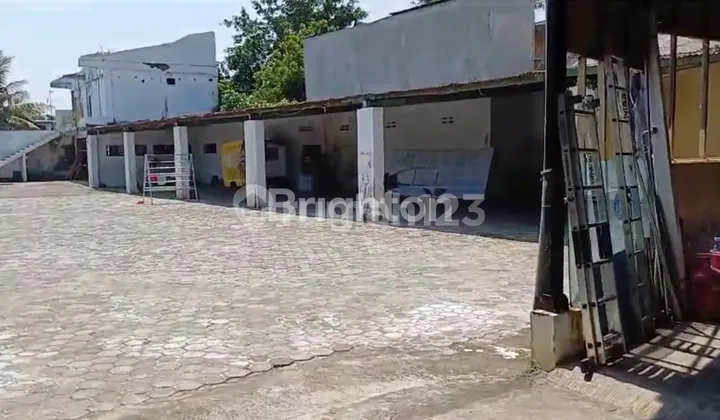 Land and Buildings in the Blimbing Malang Area Corridor Land and Buildings in the Blimbing Malang Area Corridor